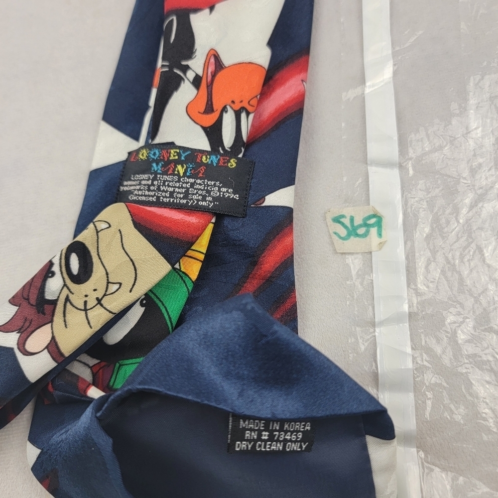 Looney Tunes Mania vintage tie Marving the Martian Daffy Taz Bugs Bunny - Picture 3 of 3
